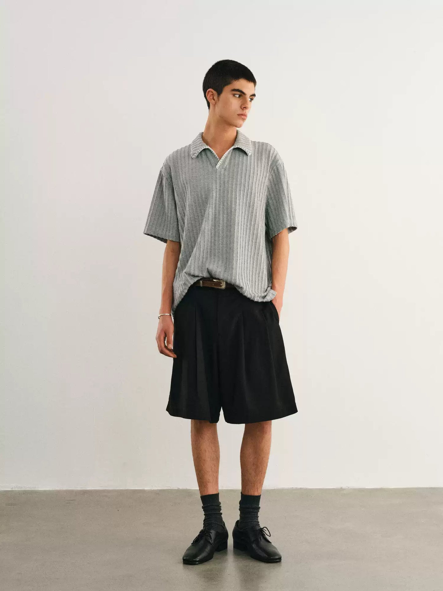Threadline V-Collar Tee